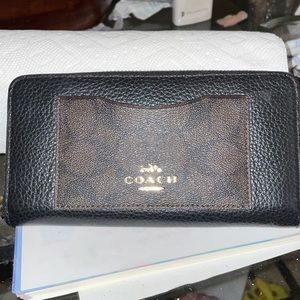 Brand new never used coach wallet